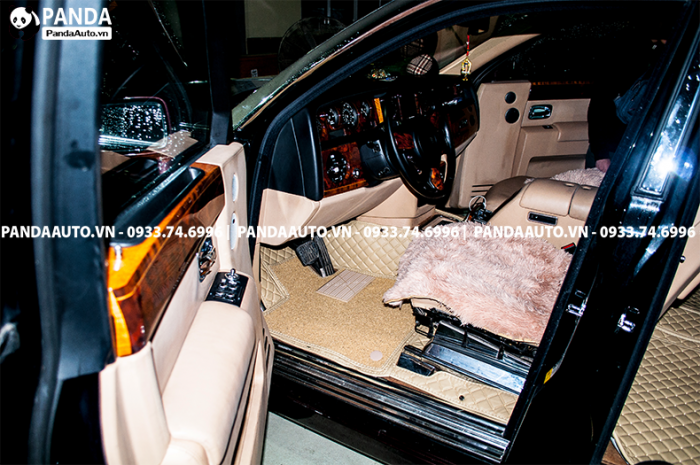 tham-lot-san-xe-o-to-rolls-royce-ghe-lai-panda-auto