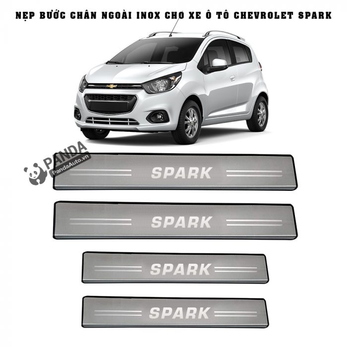 Nep-buoc-chan-ngoai-inox-cho-xe-oto-chevrolet-spark-tai-panda-auto