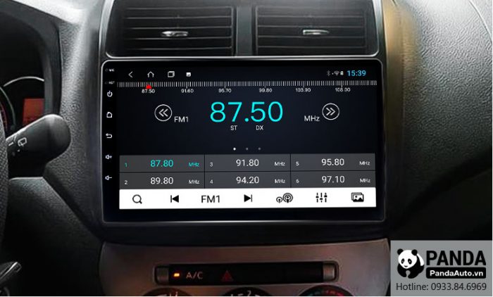 man-hinh-android-cho-xe-Toyota-Wigo-cho-phep-nghe-radio