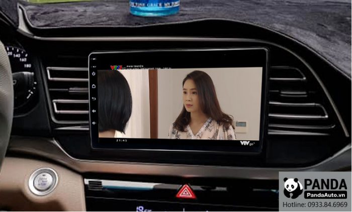 man-hinh-Android-cho-xe-Hyundai-Elantra-ho-tro-Xem-phim-giai-tri