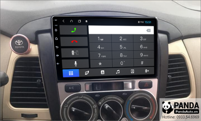 nghe-goi-dien-thoai-truc-tiep-tren-man-hinh-android-cho-xe-Innova
