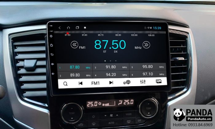 nghe-radio-tren-man-hinh-Android-cho-xe-Mitsubishi-Triton-2019