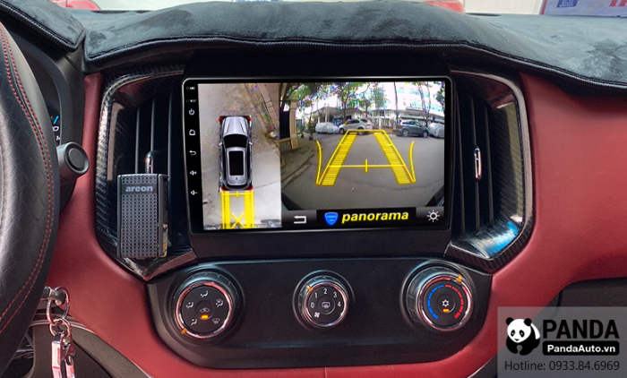 man-hinh-Android-cho-xe-Chevrolet-Colorado-co-tich-hop-camera