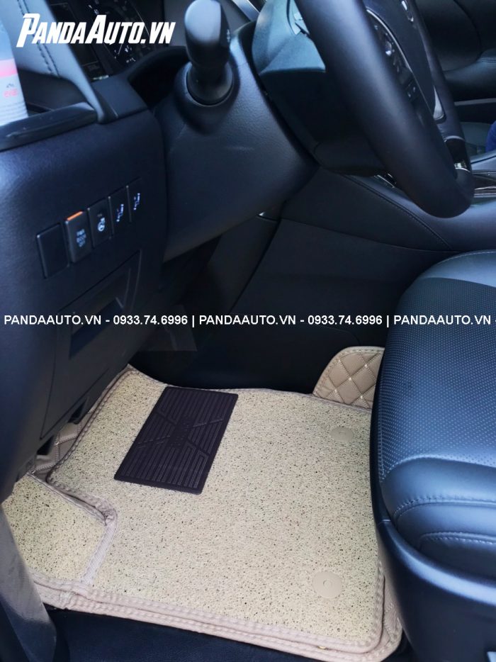 tham-lot-san-xe-o-to-toyota-alphard-ghe-lái