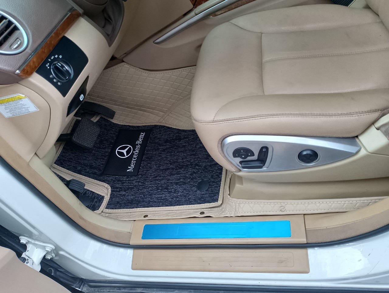 Thảm lót sàn cho xe Mercedes - Benz GLC 2024