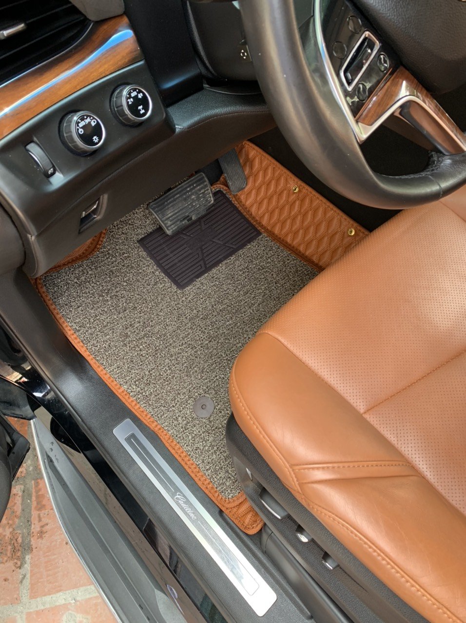 Thảm lót sàn cho xe Cadillac Escalade 2024