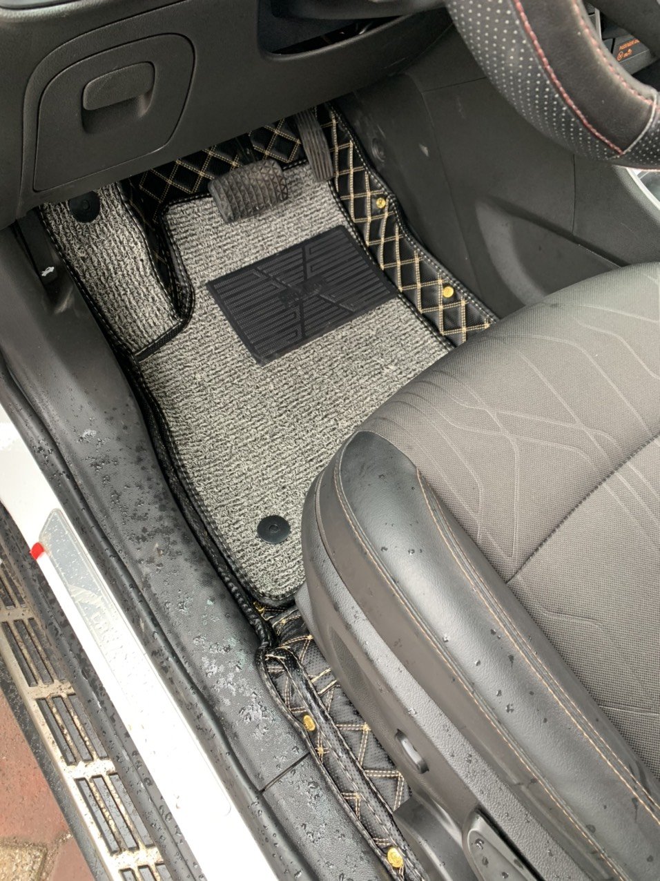 Thảm lót sàn cho xe Chevrolet Trax