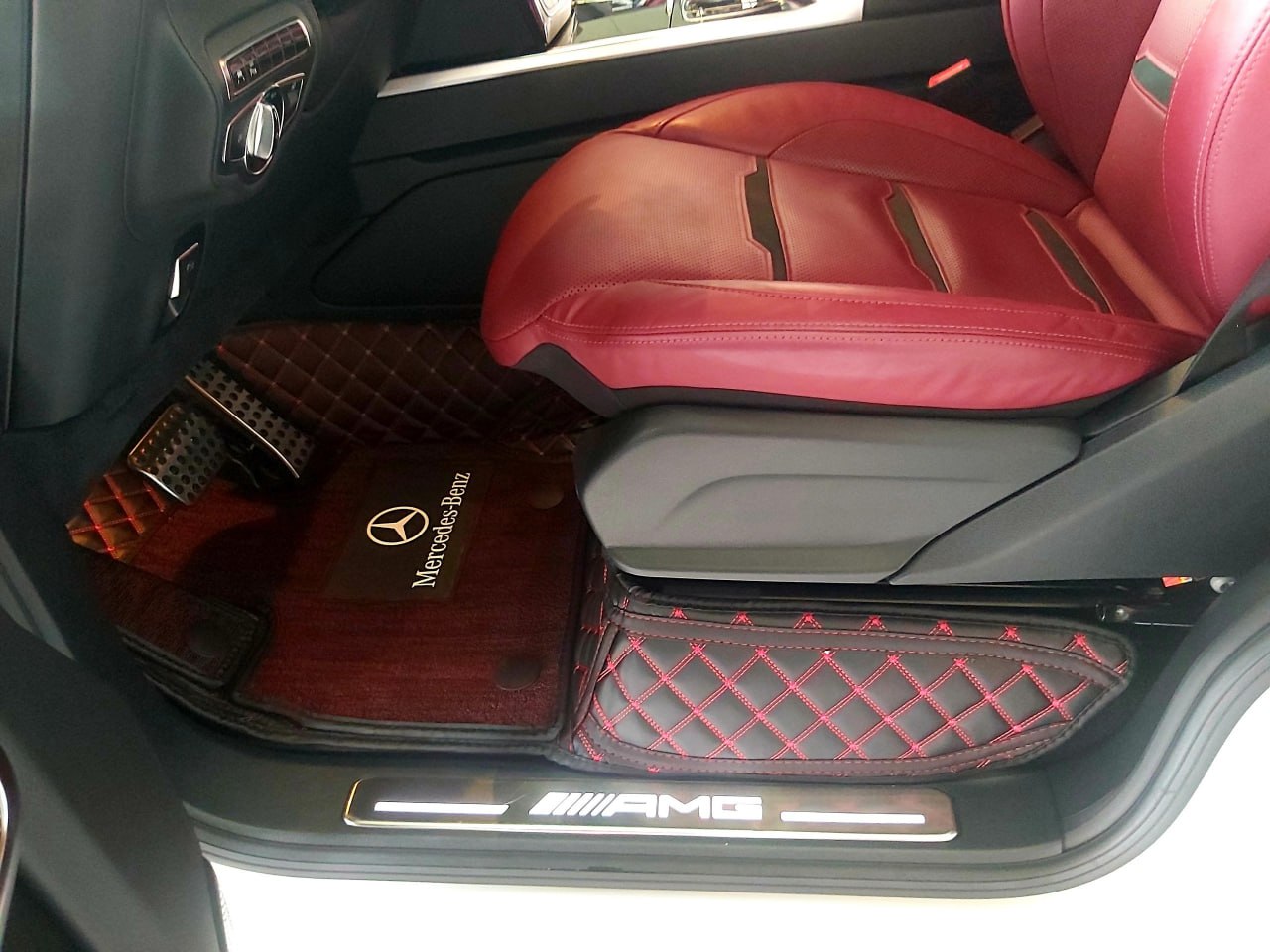 Thảm lót sàn cho xe Mercedes - Benz G63