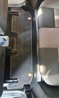 Thảm lót sàn xe TPE Vinfast VF3 chuẩn form, ôm khít sàn xe, mẫu mới nhất tại Panda Auto