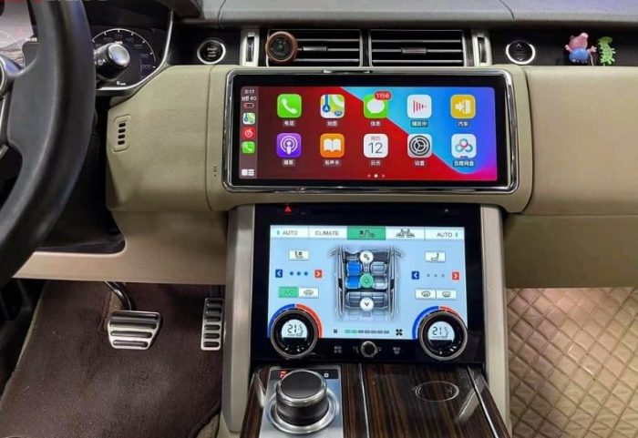 man-hinh-android-cho-xe-range-rover-pandaauto.vn