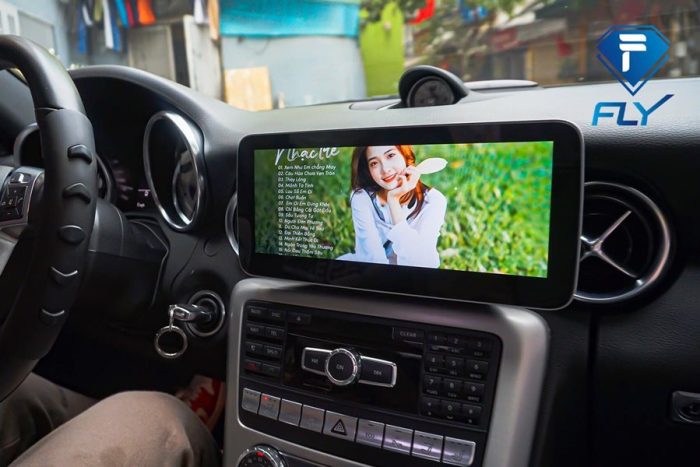 man-hinh-android-o-to-cho-xe-mercedes-c-2007-2010-tai-pandaauto.vn