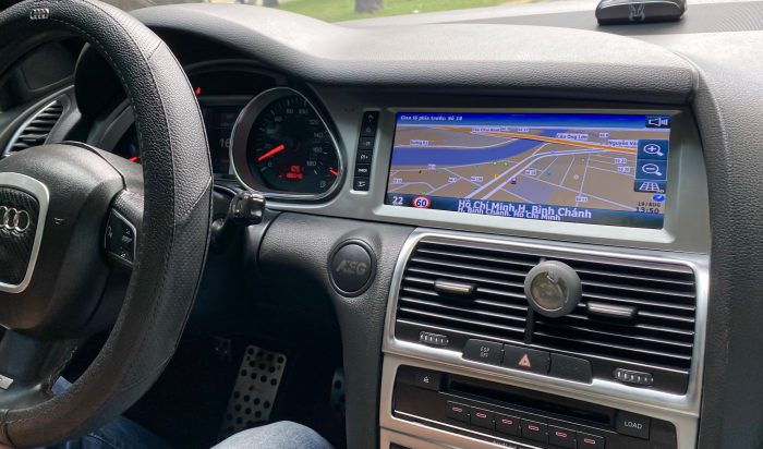 Dẫn đường thông minh trên màn hình android ô tô cho xe Audi Q7 - pandaauto.vn