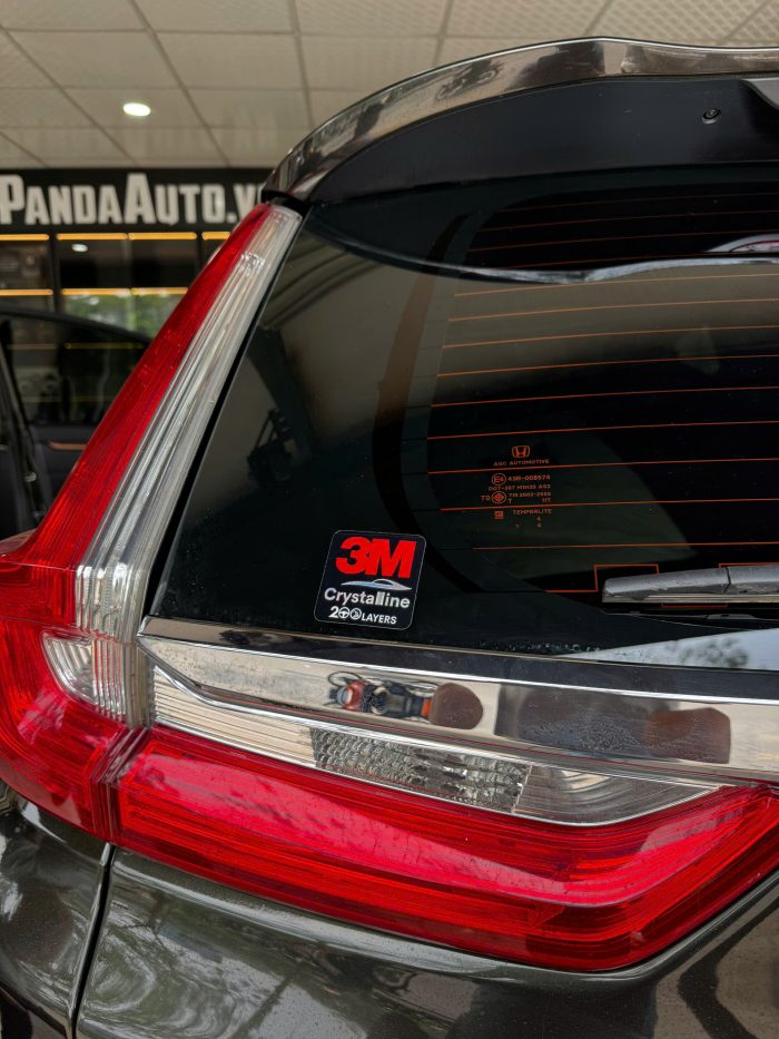 dán phim cách nhiệt ô tô 3M Crystalline chính hãng tại Panda Auto