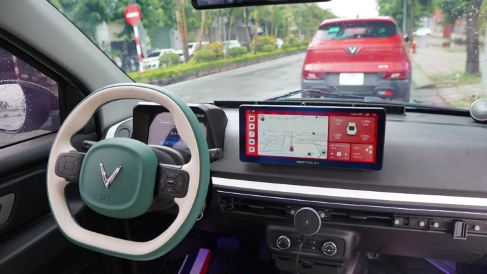 Hình ảnh lắp đặt thực tế màn hình Gotech GT VF2 tại Panda Auto