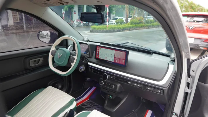 Hình ảnh lắp đặt thực tế màn hình Gotech GT VF2 tại Panda Auto 483 Nguyễn Khang, Hà Nội