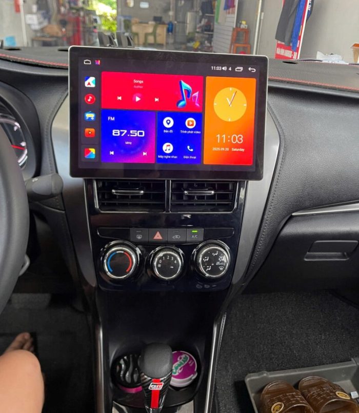 man-hinh-o-to-Vicom-2k-11.5inch-360-pandaauto