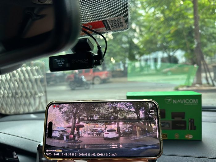 camera-hanh-trinh-navicom-D4K-quy-trinh-lap-dat-pandaauto