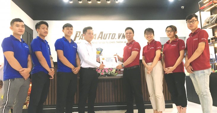 lẽ ký kết Panda Auto với Gotech