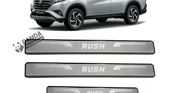 Nep-buoc-chan-ngoai-inox-cho-xe-TOYOTA-RUSH-tai-panda-auto