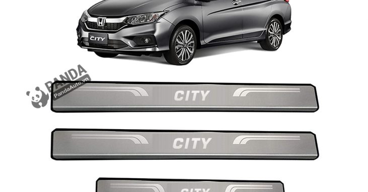 Nep-buoc-chan-ngoai-inox-cho-xe-oto-HONDA-CITY-tai-panda-auto