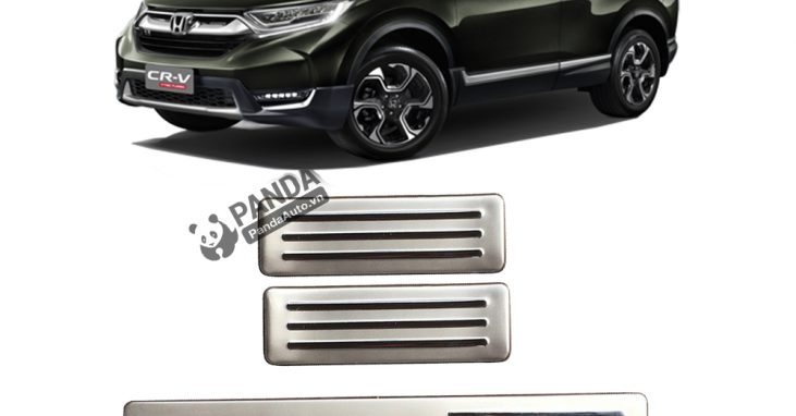 Nep-buoc-chan-ngoai-inox-cho-xe-oto-HONDA-CRV-tai-panda-auto