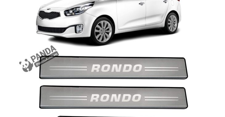 Nep-buoc-chan-ngoai-inox-cho-xe-oto-KIA-RONDO-tai-panda-auto