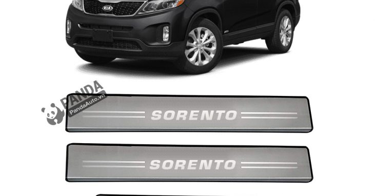 Nep-buoc-chan-ngoai-inox-cho-xe-oto-KIA-SORENTO-tai-panda-auto