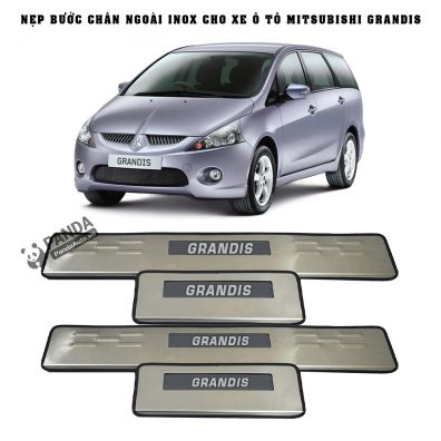 Nep-buoc-chan-ngoai-inox-cho-xe-oto-MITSUBISHI-GRANDIS-tai-panda-auto