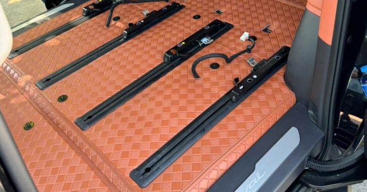Thảm lót sàn 360 da PU cho xe 7 chỗ Giá gốc tại xưởng PandaAuto.vn
