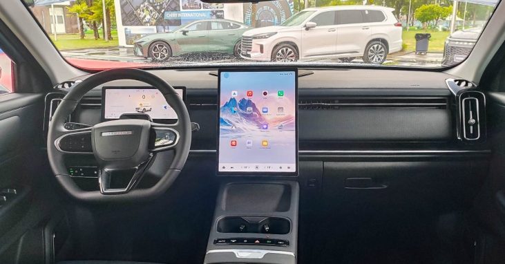 android-box-cho-xe-Jaecoo-J7-2025-gia-sieu-uu-dai-tai-pandaautovn