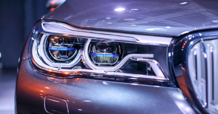 cach-do-den-o-to-pha-dam-mi-panda-auto