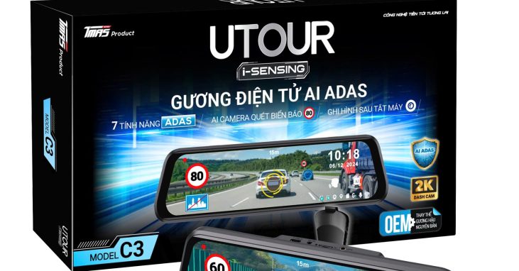 Camera hành trình gương Utour C3 chính hãng tại Panda Auto