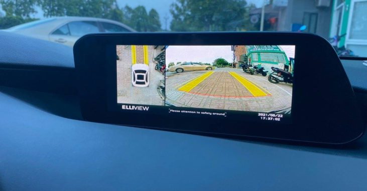 lap-camera-360-cho-mazda-cx30-chinh-hang-tai-pandaauto.vn