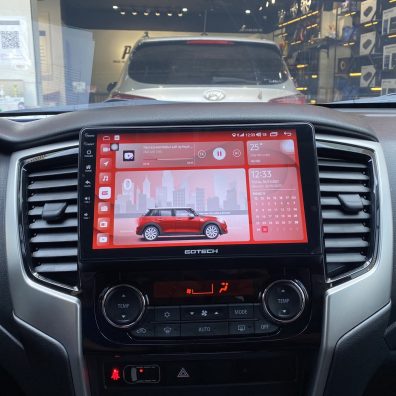 màn hình mitsubishi triton