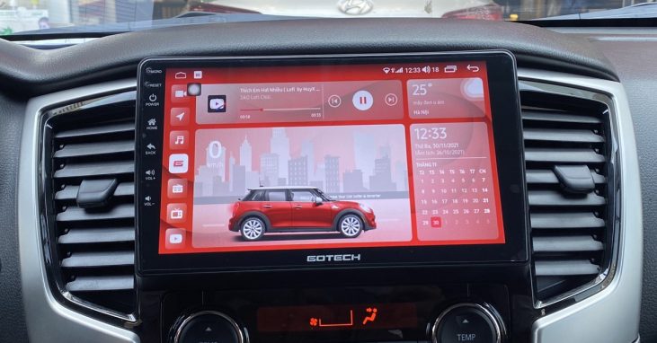 màn hình mitsubishi triton