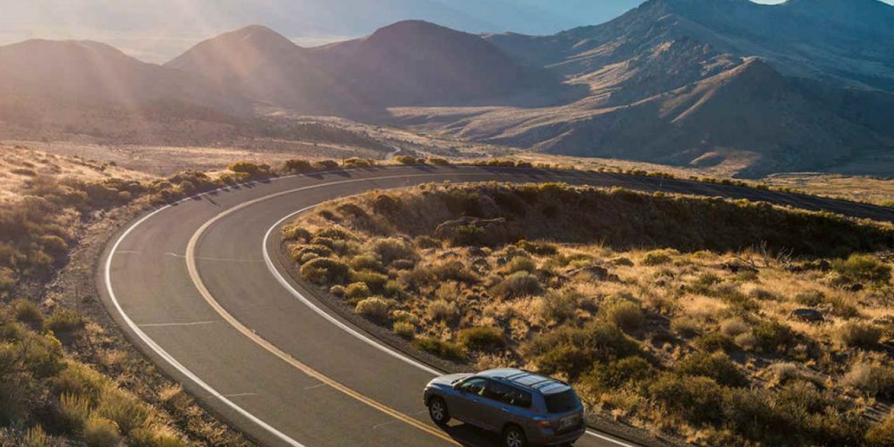 nen-mua-xe-so-san-hay-tu-dong-pandaauto-vn-3