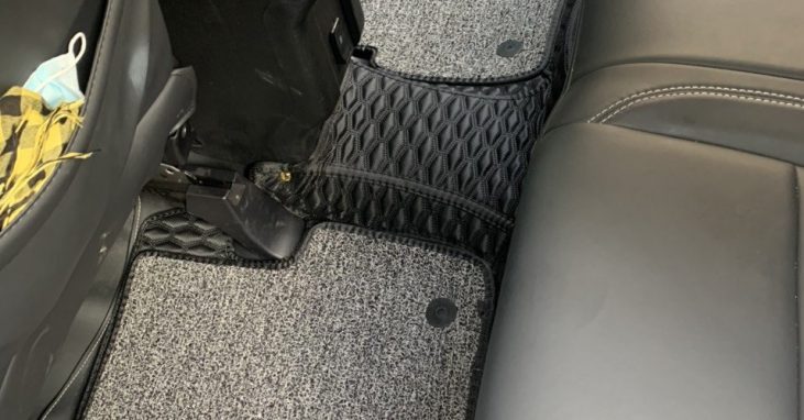 Thảm lót sàn cho xe Mitsubishi Outlander 2024