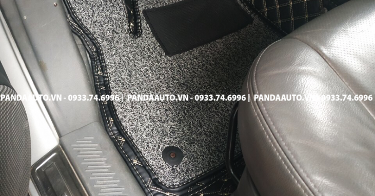 tham-lot-san-xe-o-to-hyundai-santafe-gold-ghe-lai-panda-auto