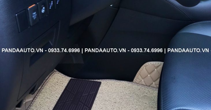 tham-lot-san-xe-o-to-toyota-alphard-ghe-lái