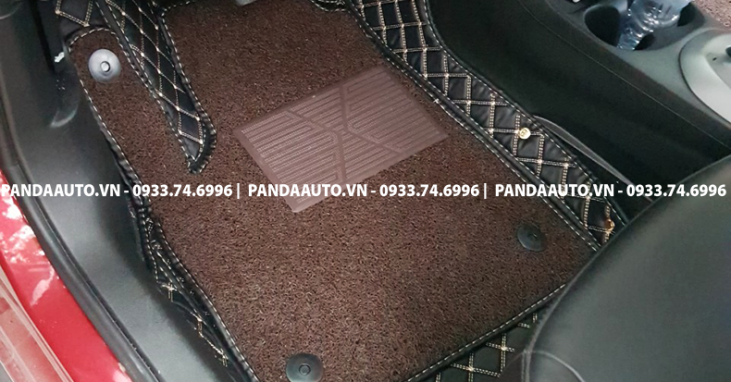 tham-lot-san-xe-o-to-vinfast-fadil-ghe-lai-panda-auto