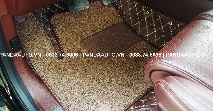 tham-lot-san-xe=o-to-lincoln-ghe-lai